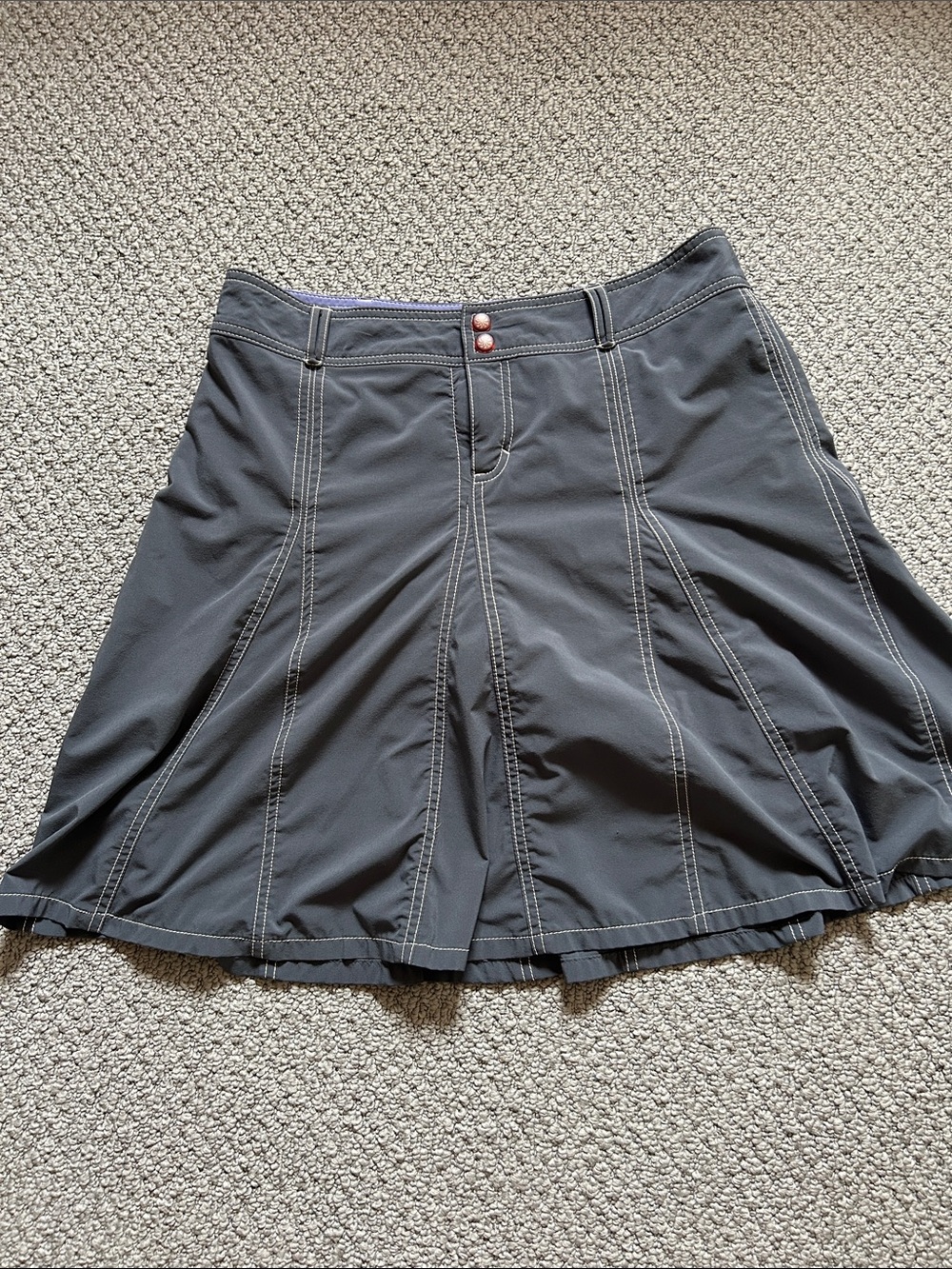 Athleta Grey Wherever skort with Contrast Stitching